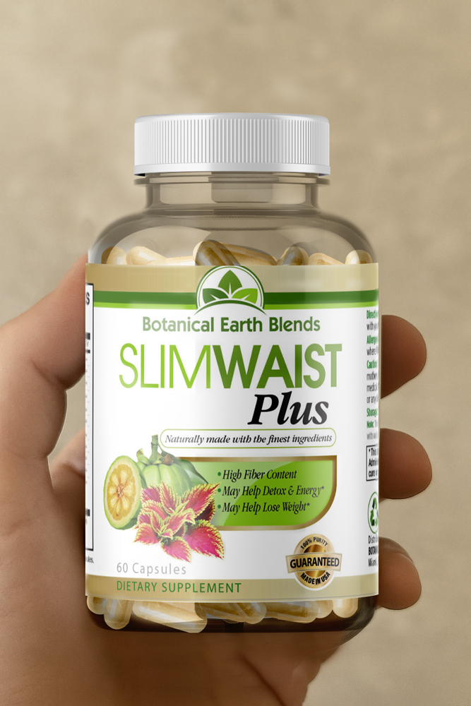 Mano sosteniendo frasco de SlimWaist Plus – suplemento natural para metabolismo y pérdida de peso